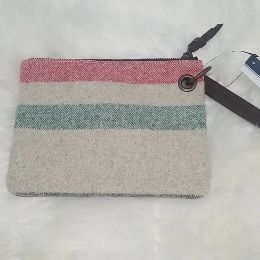 PENDLETON GLACIER STRIPE CLUTCH WITH GROMMET NWT